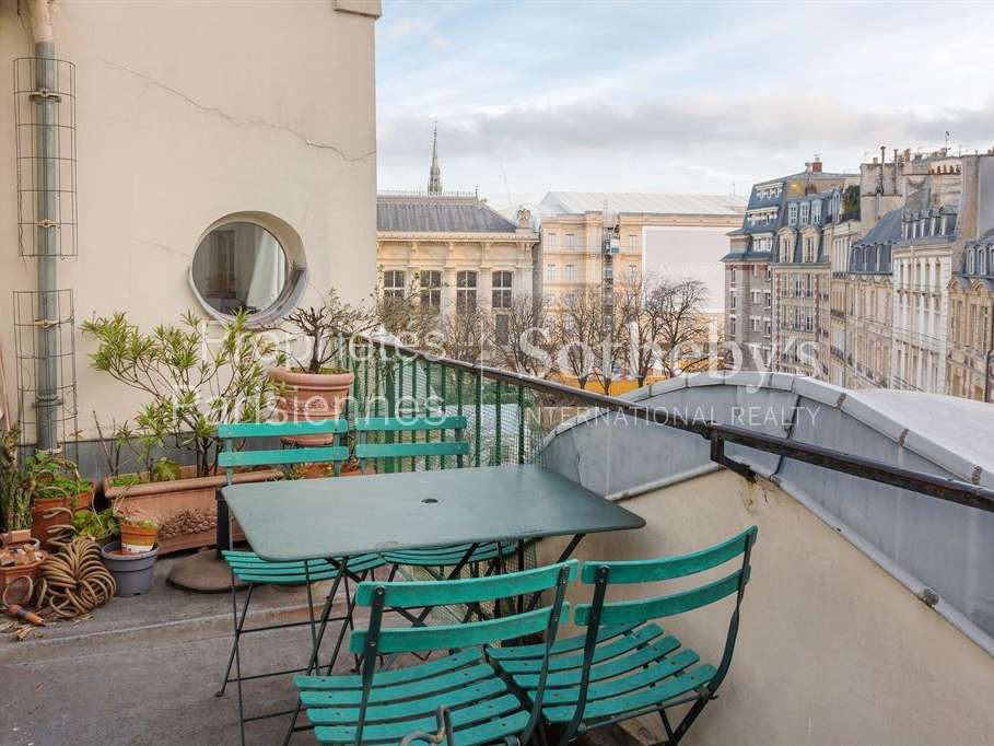Apartment Paris 1er