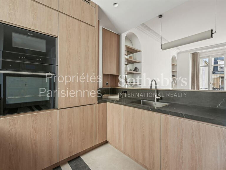 Apartment Paris 1er - 1 bedroom - 70m²