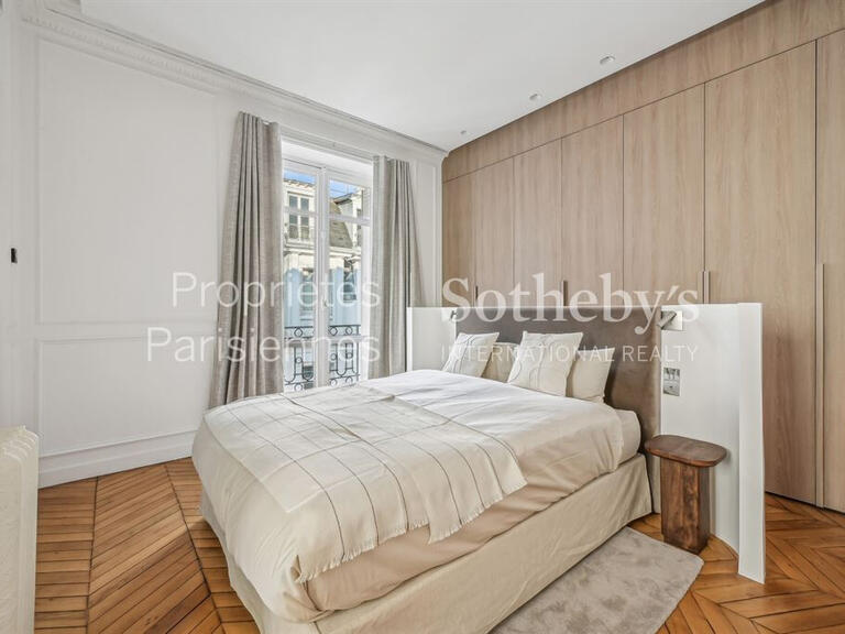 Apartment Paris 1er - 1 bedroom - 70m²