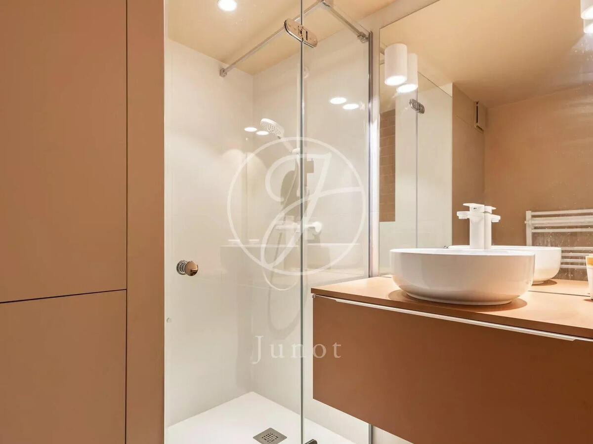 Apartment Paris 1er