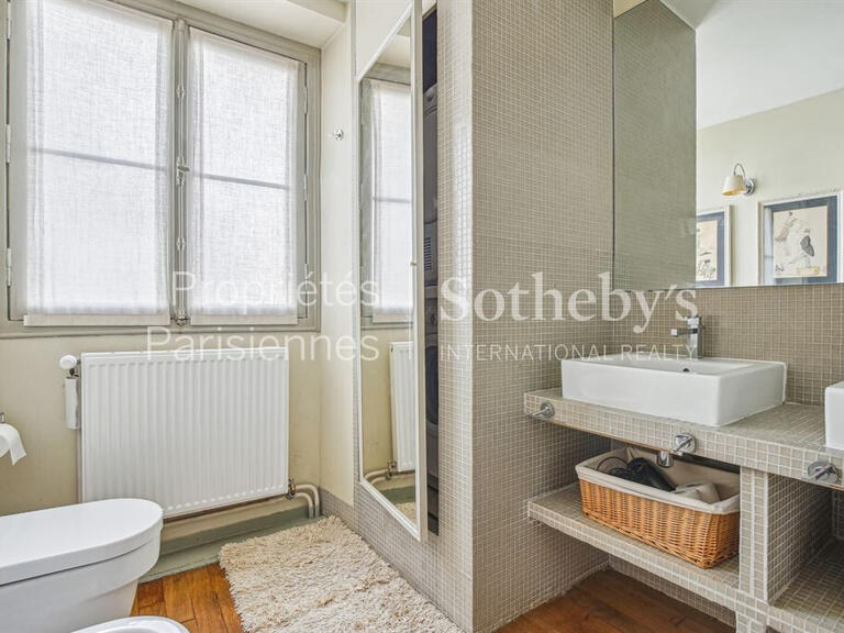 Appartement Paris 1er - 3 chambres - 115m²