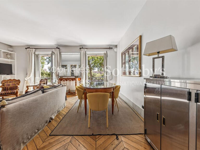Apartment Paris 1er - 3 bedrooms - 115m²