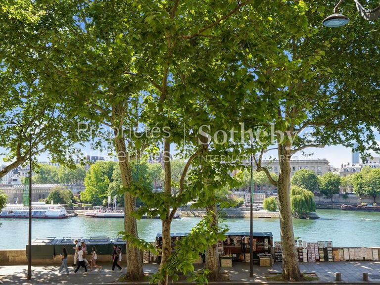 Appartement Paris 1er - 3 chambres - 115m²