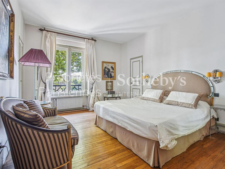 Appartement Paris 1er - 3 chambres - 115m²