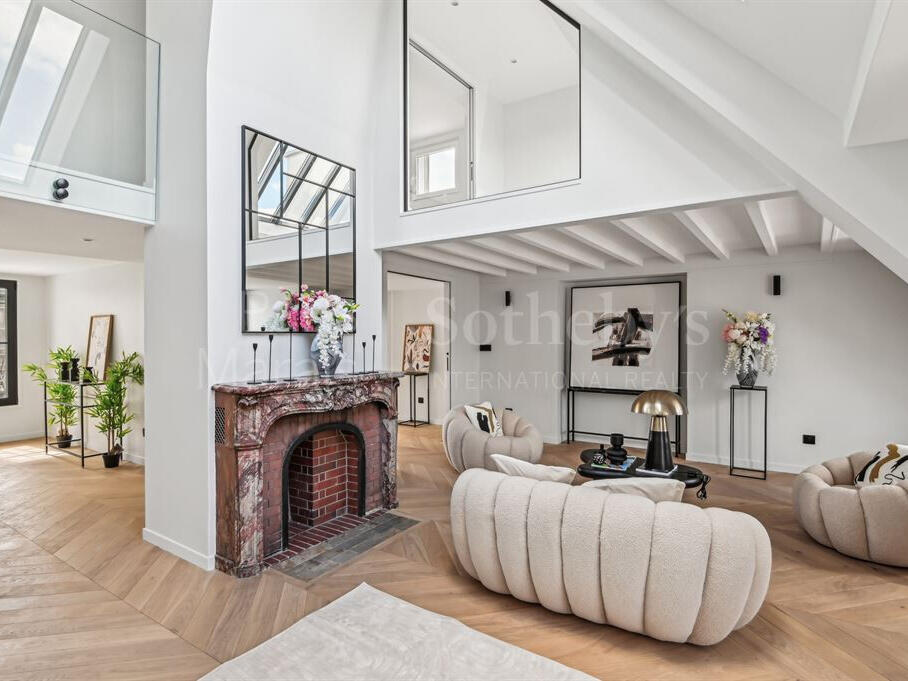 Apartment Paris 1er