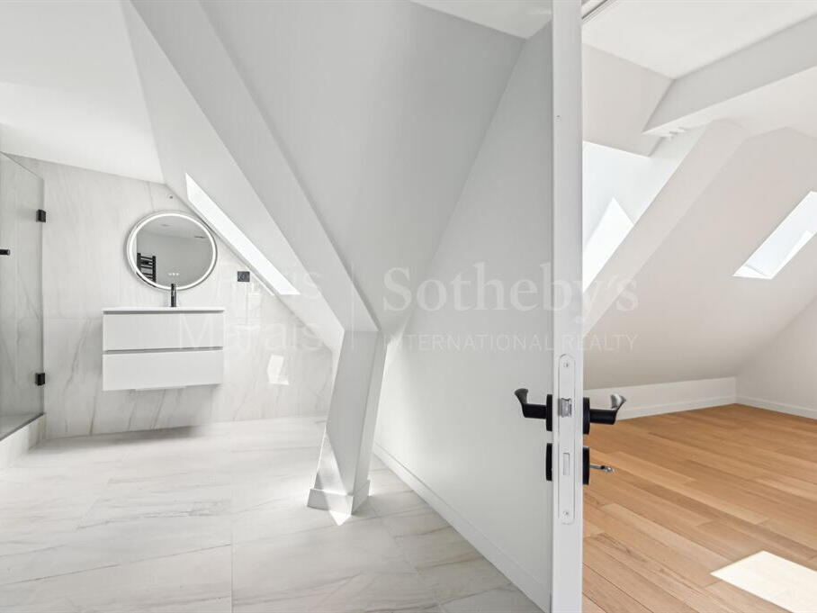 Apartment Paris 1er