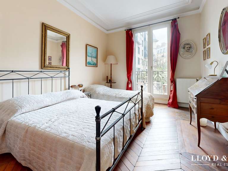 Appartement Paris 1er - 3 chambres - 126m²