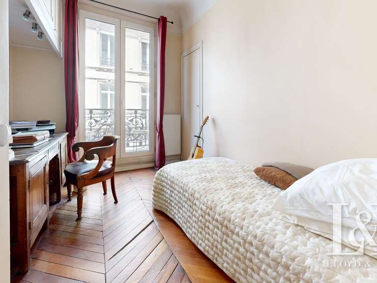 Appartement Paris 1er - 3 chambres - 126m²