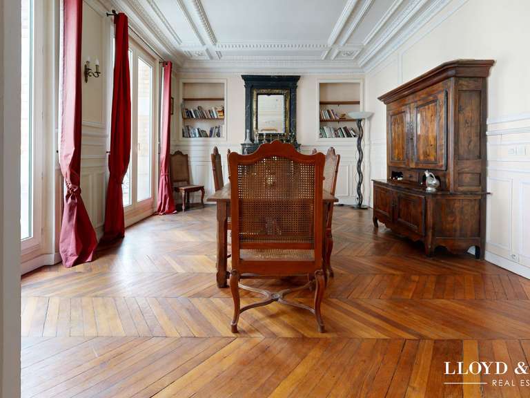 Appartement Paris 1er - 3 chambres - 126m²