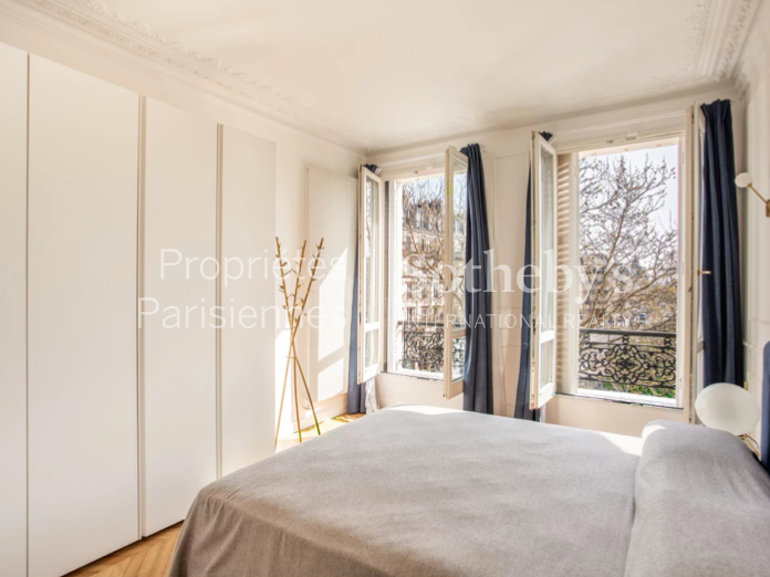 Appartement Paris 1er - 3 chambres - 143m²