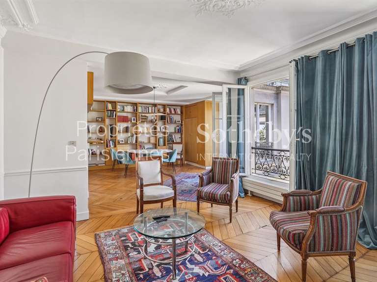 Appartement Paris 1er - 2 chambres - 80m²