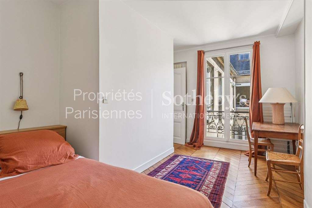Apartment Paris 1er