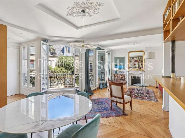 Apartment Paris 1er - 2 bedrooms - 80m²