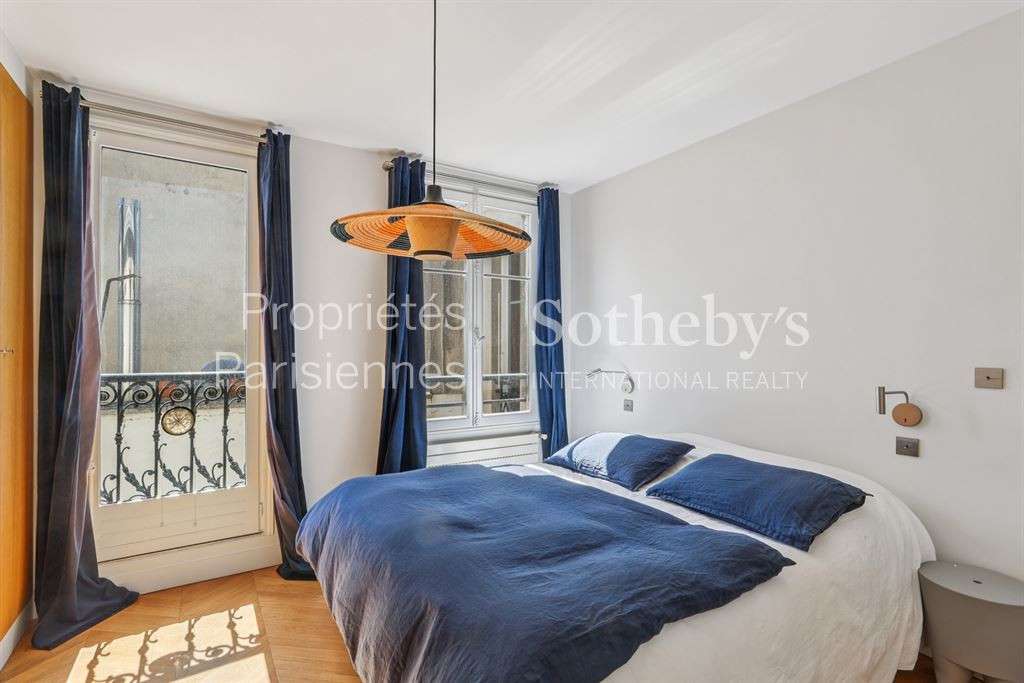 Apartment Paris 1er