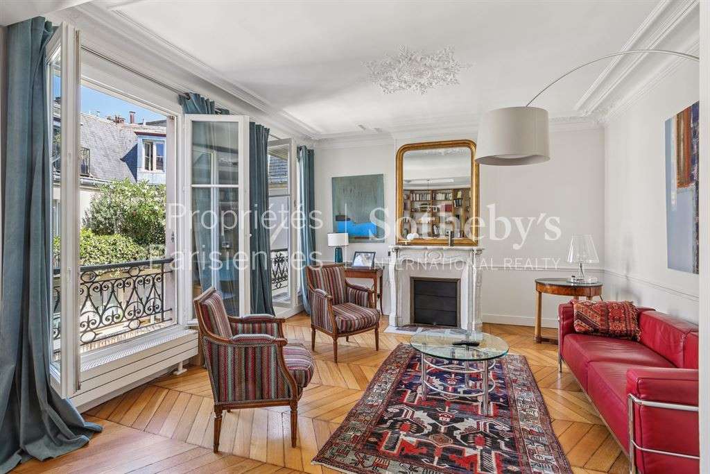 Apartment Paris 1er
