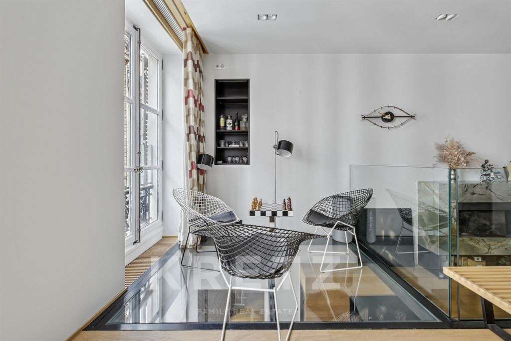 Apartment Paris 1er