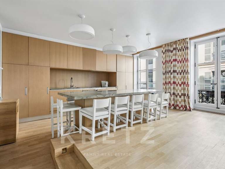 Appartement Paris 1er - 6 chambres - 185m²