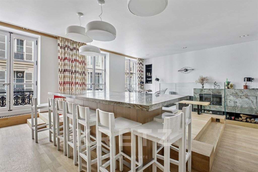 Apartment Paris 1er