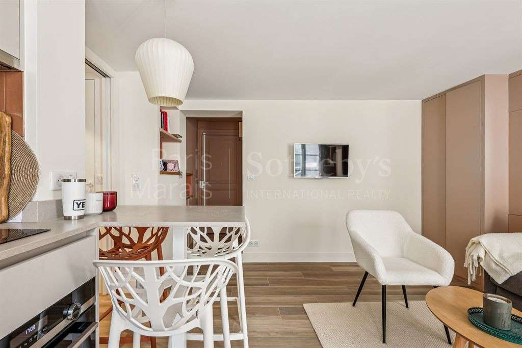 Apartment Paris 1er