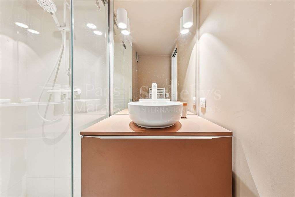 Apartment Paris 1er