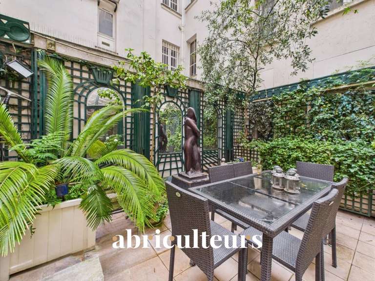 Apartment Paris 1er - 3 bedrooms - 304m²