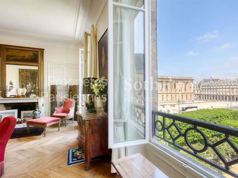 Appartement Paris 1er - 2 chambres - 119m²