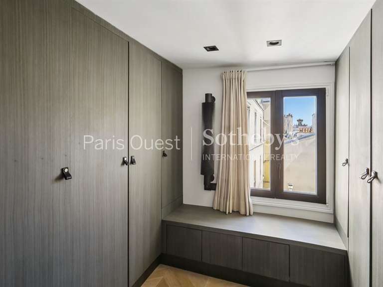Appartement Paris 1er - 1 chambre - 58m²