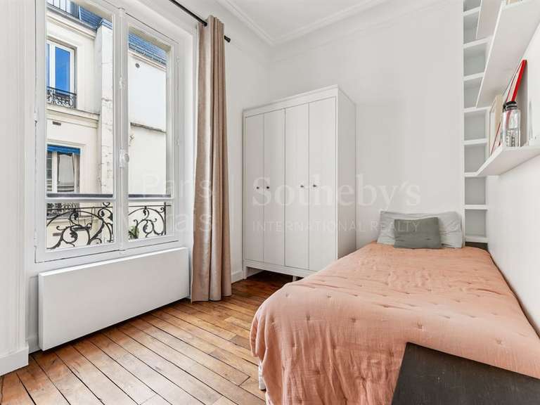 Apartment Paris 1er - 5 bedrooms - 170m²