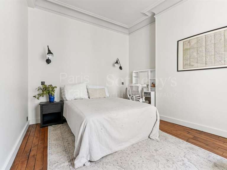 Apartment Paris 1er - 5 bedrooms - 170m²