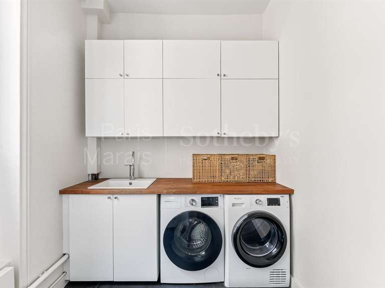 Apartment Paris 1er - 5 bedrooms - 170m²