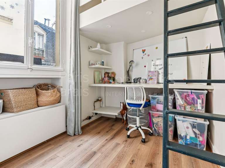 Apartment Paris 1er - 5 bedrooms - 170m²