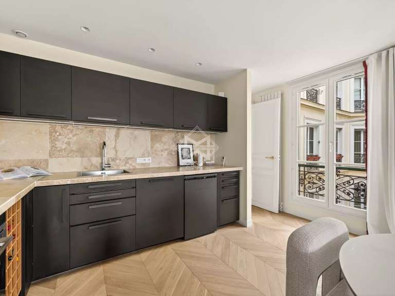 Appartement Paris 1er - 2 chambres - 73m²