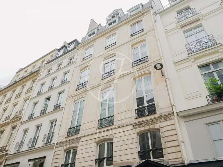 Appartement Paris 1er - 2 chambres - 111m²