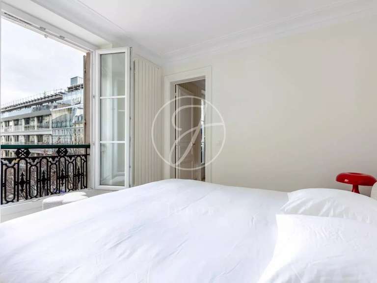 Appartement Paris 1er - 2 chambres - 73m²