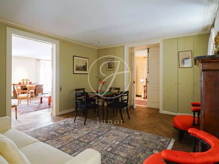 Appartement Paris 1er - 3 chambres - 135m²