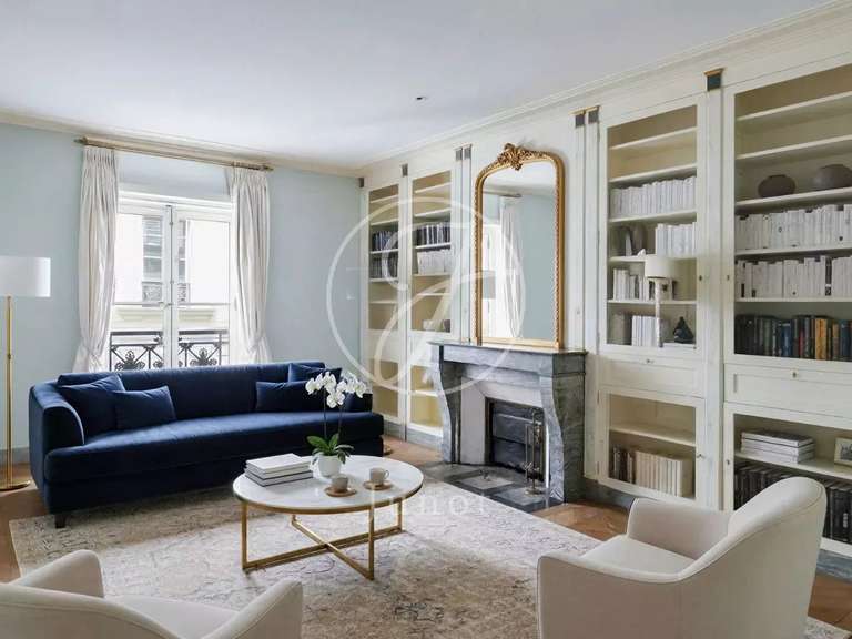 Appartement Paris 1er - 3 chambres - 135m²