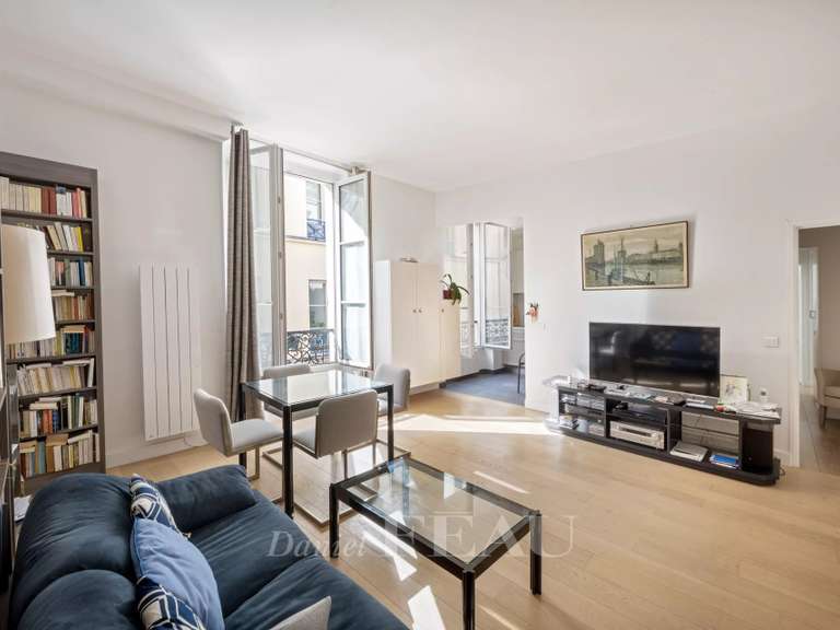 Apartment Paris 1er - 2 bedrooms - 71m²