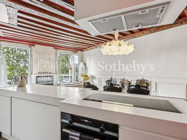 Appartement Paris 1er - 1 chambre - 72m²