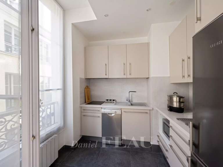 Appartement Paris 1er - 2 chambres - 71m²