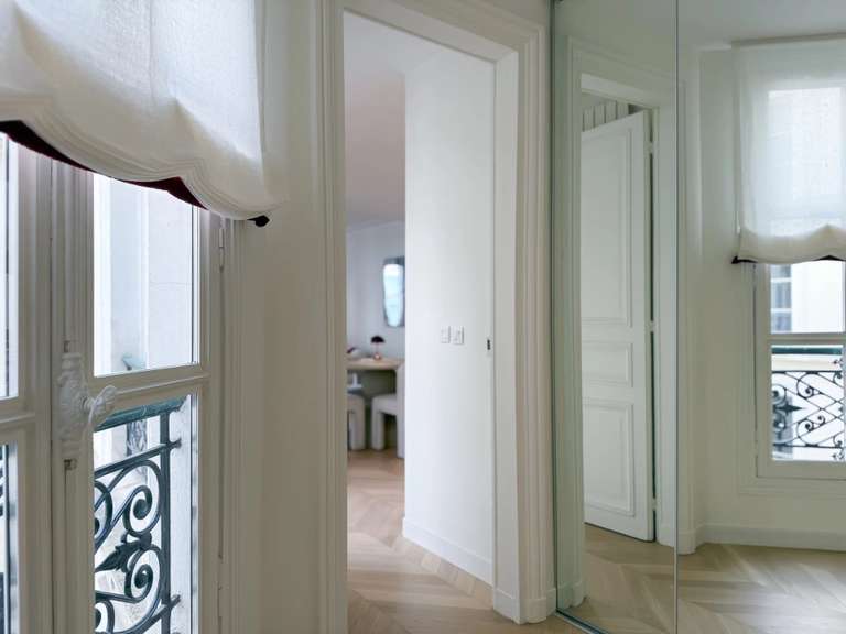 Appartement Paris 1er - 2 chambres - 72m²