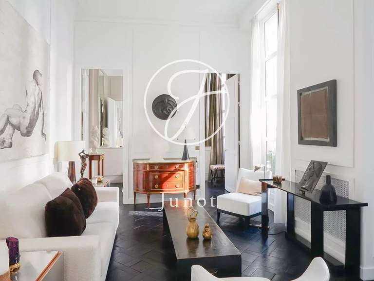 Appartement Paris 1er - 1 chambre - 40m²