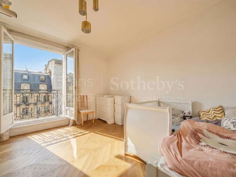 Appartement Paris 1er - 3 chambres - 158m²