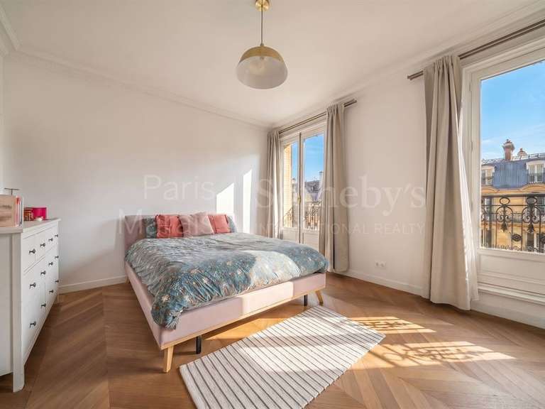 Appartement Paris 1er - 3 chambres - 158m²
