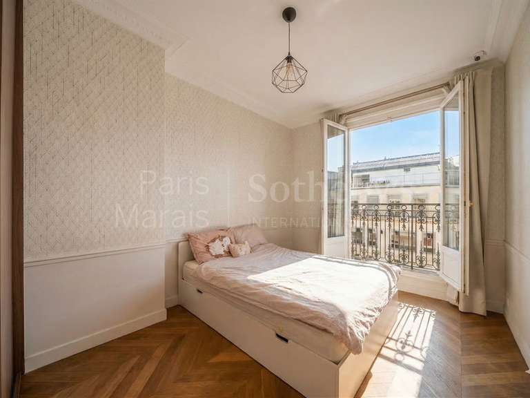 Appartement Paris 1er - 3 chambres - 158m²
