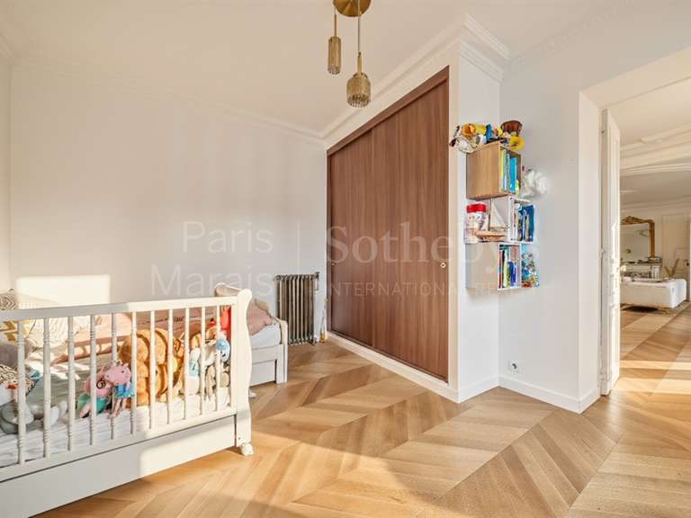 Appartement Paris 1er - 3 chambres - 158m²