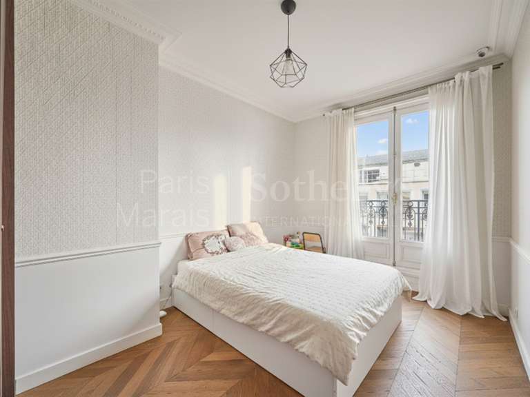 Appartement Paris 1er - 3 chambres - 158m²