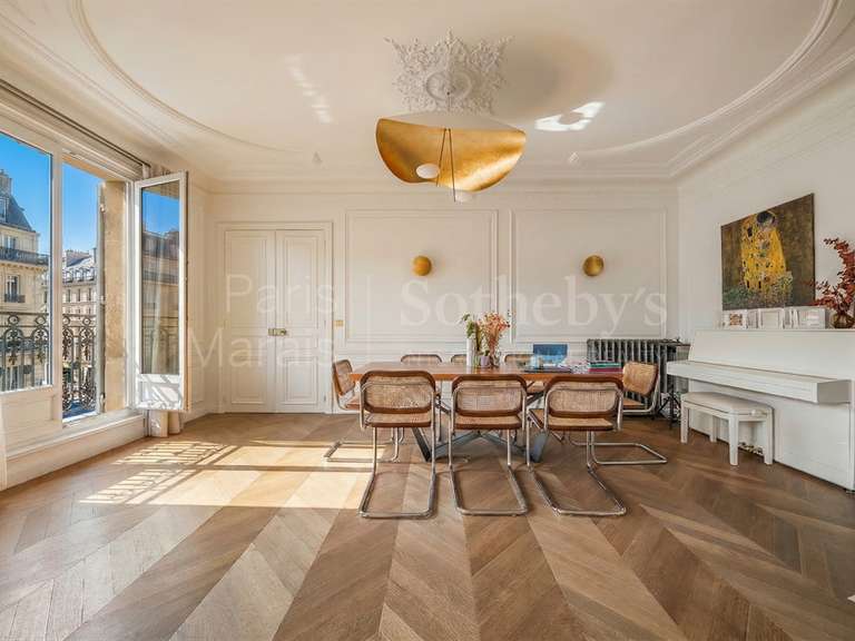 Appartement Paris 1er - 3 chambres - 158m²