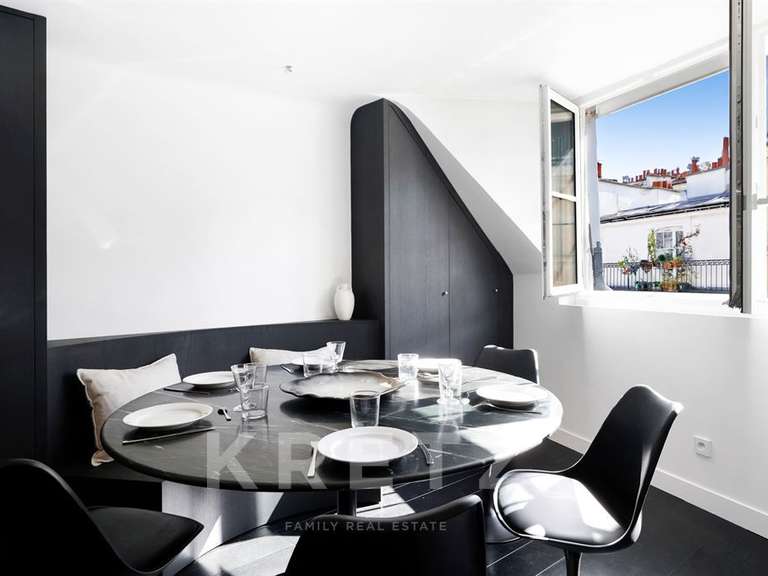 Appartement Paris 1er - 1 chambre - 68m²