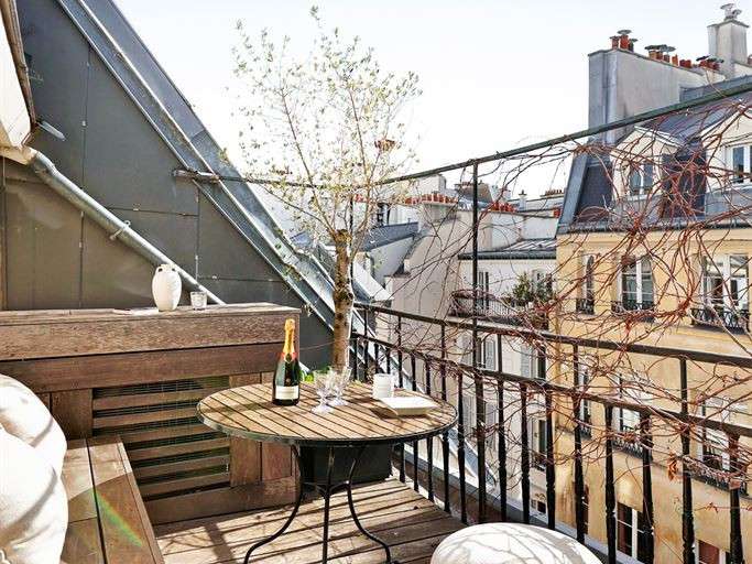 Appartement Paris 1er - 1 chambre - 68m²