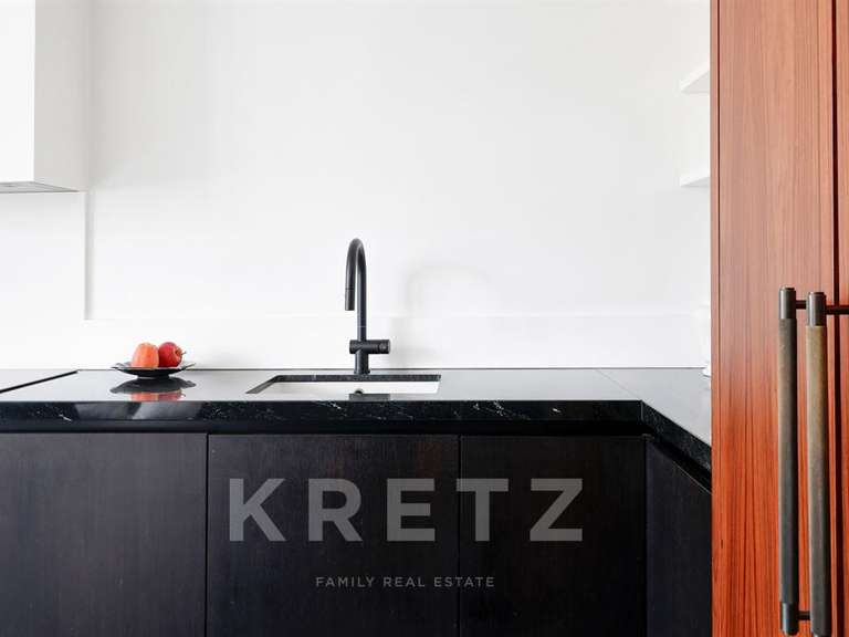 Appartement Paris 1er - 1 chambre - 68m²